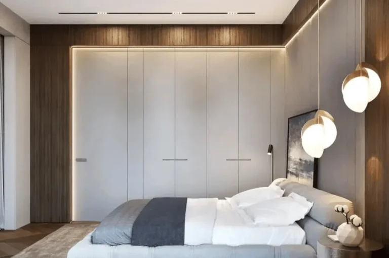 Progetto di illuminazione a binario magnetico per camera da letto.