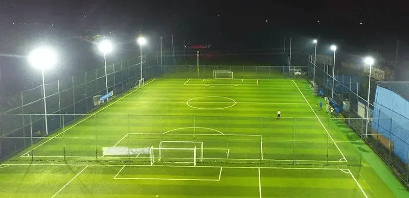 Proiettori LED per campo da calcio