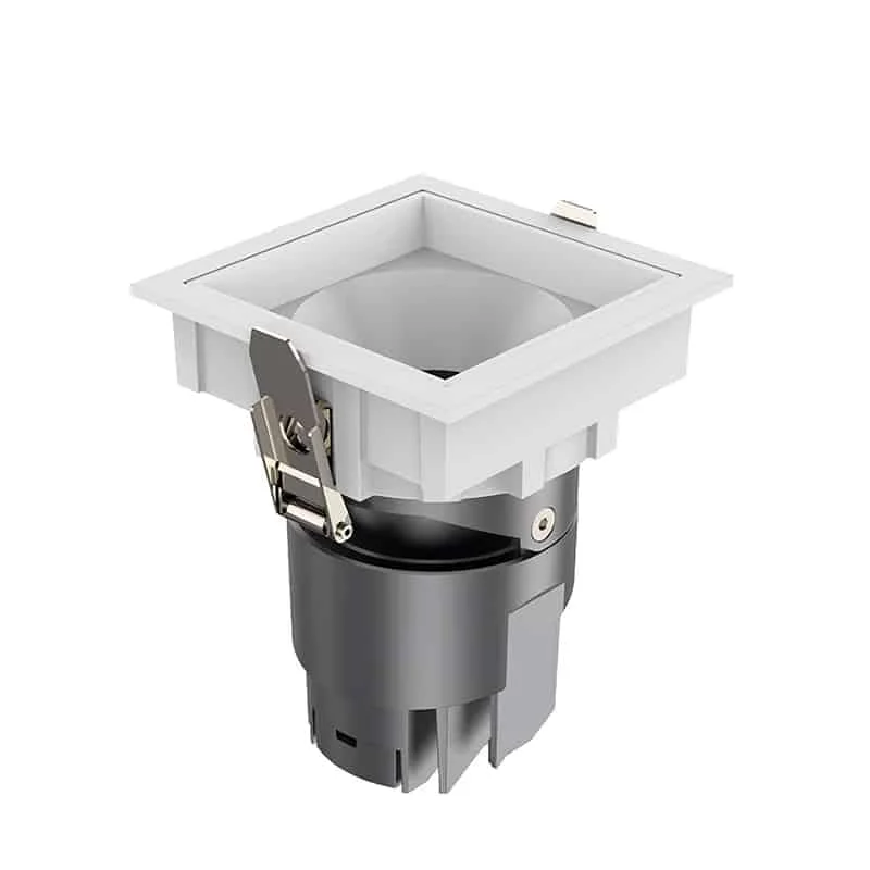 Faretti quadrati orientabili da incasso da 2.5 a 4 pollici